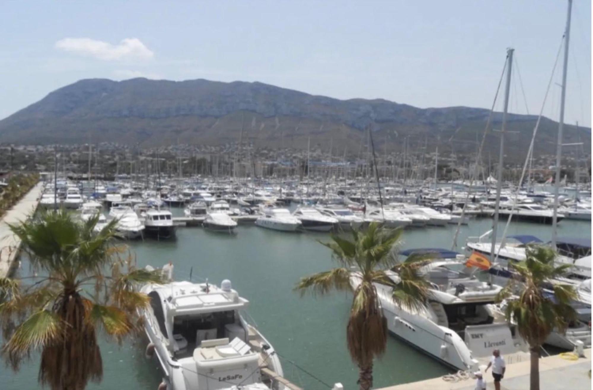 Penthouse Next To The Marina Appartement *